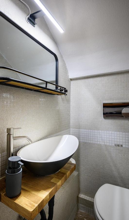 Relaxed Art Deco Maisonette Pagrati アテネ エクステリア 写真